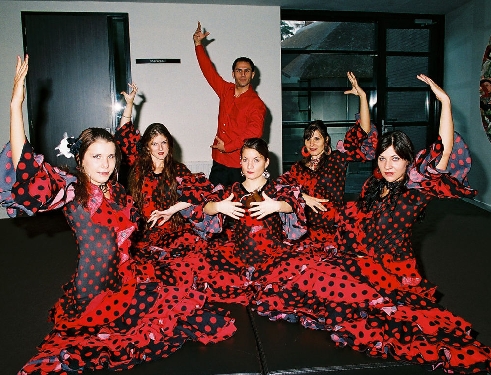 Flamenco Dans voor Jouw Feest: Breng de Passie van Spanje naar Huis – Olé!